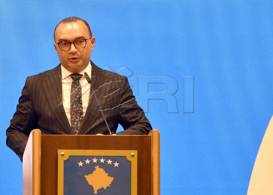 Rafuna: Ndërprerja e energjisë për bizneset do të jetë skandal