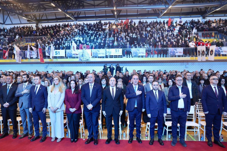 Haradinaj: Deçanin do ta bëjmë adresë ballkanike të turizmit dimëror