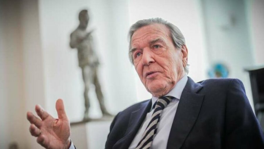 Ish-kancelari gjerman Schröder në spital, zbulohet gjendja e tij