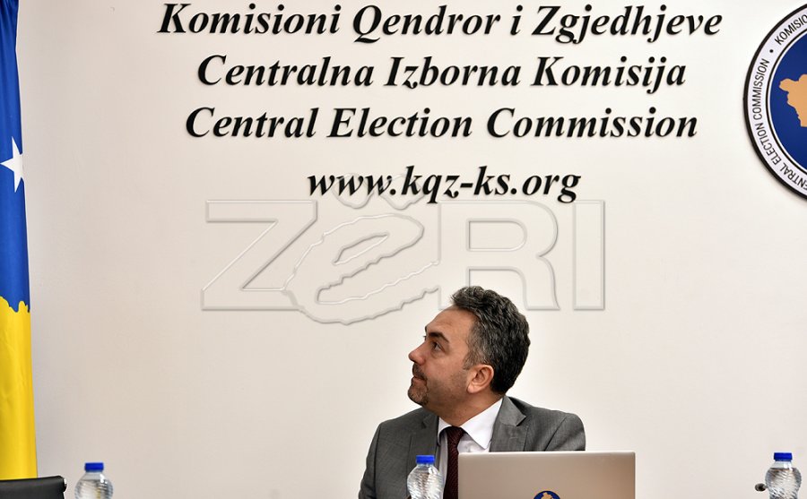 KQZ-ja kërkon falje, rezultatet do të publikohen manualisht, por nuk dihet se kur