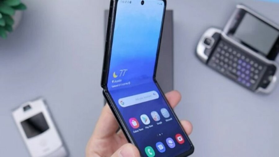 Samsung do të sjellë një telefon palosësh me çmim më të lirë