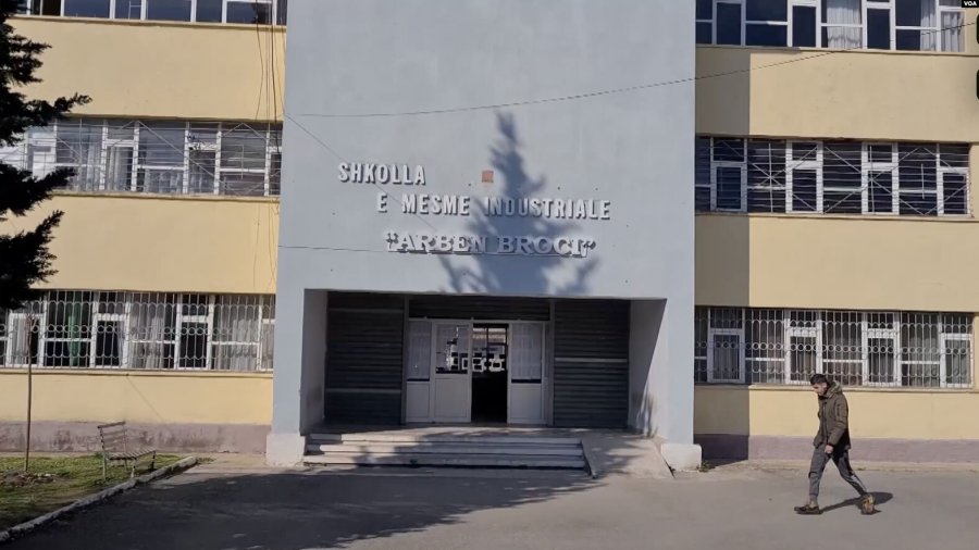 Shqipëri, shkollat profesionale dhe nevojat në rritje të tregut të punës