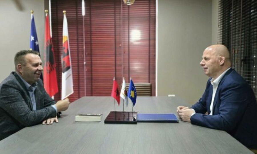 Rama takon Lladrovcin, bën thirrje që në zgjedhjet e 9 shkurtit të votohet PDK-ja dhe kandidati më i përgatitur për Kryeministër