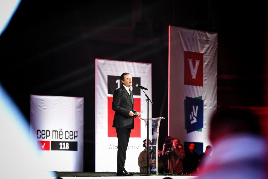 Kurti në hapjen e fushatës: Të drejtat i garantojmë, nevojat i plotësojmë