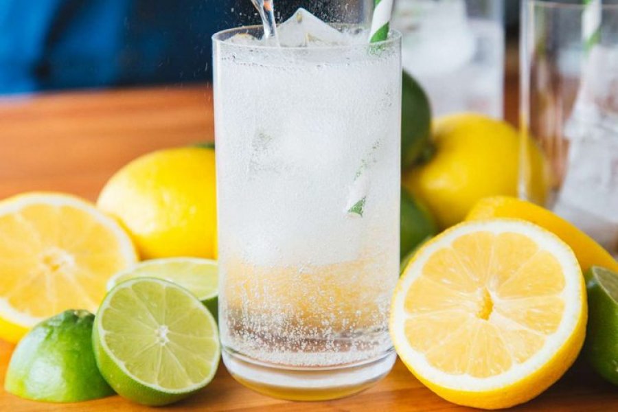 Limoni ndihmon në menaxhimin e peshës së trupit