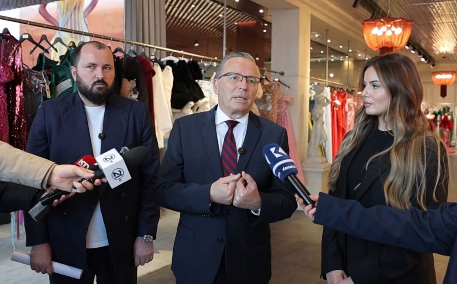 Bedri Hamza viziton kompaninë Walone, premton grante investive deri në 30 për qind për bizneset