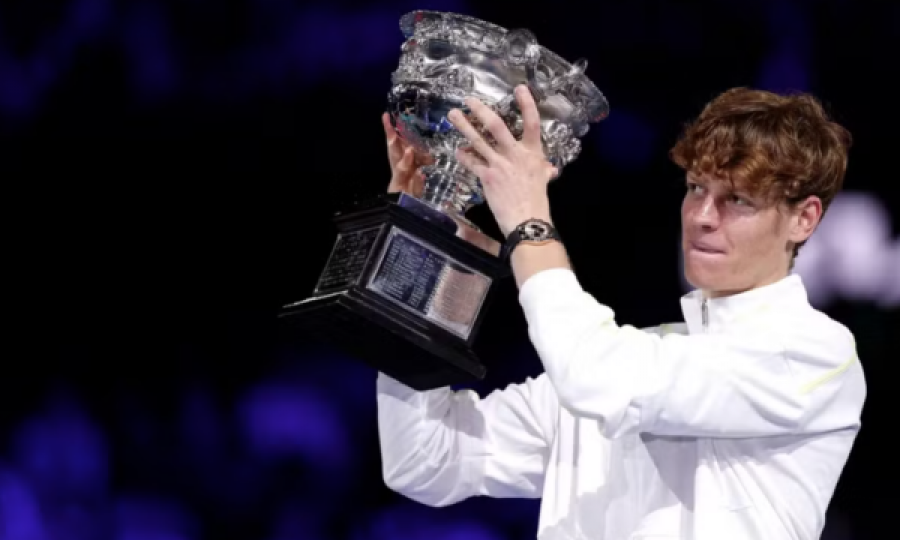 Jannik Sinner e mbron titullin e Australian Open, mposhtë në finale Zverevin