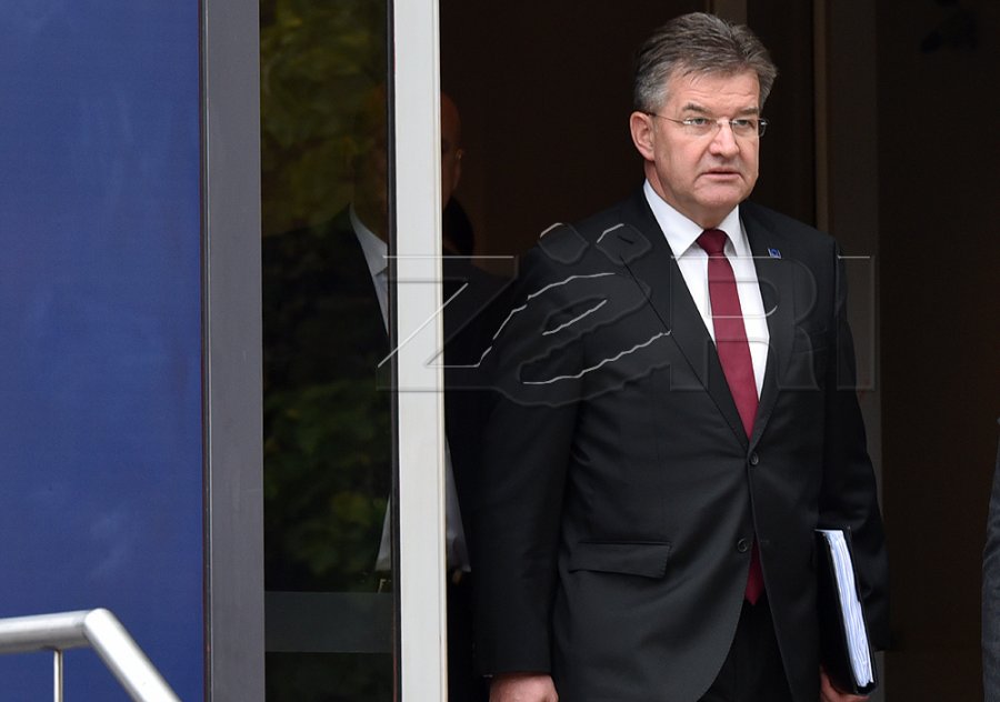 Lajçak jep dorëheqje pasi i doli emri në dosjen Epstein