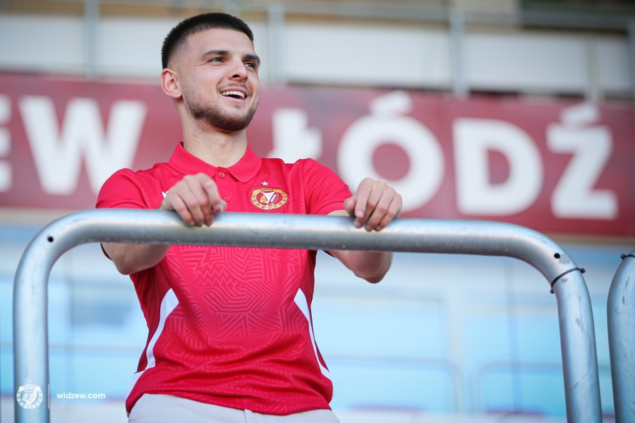 Zyrtare: Lindon Selahi transferohet te skuadra polake, Widzew Lodz