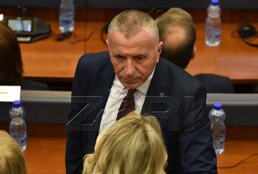 Kamberi: Stërvitjet ushtarake të Serbisë pranë kufirit me Kosovën rrisin tensionet në rajon