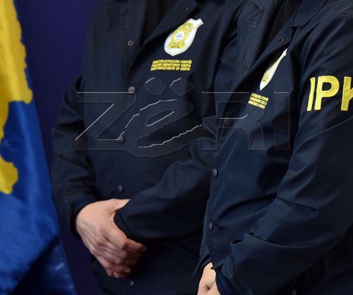 Dyshohet se sulmoi dhe kanosi disa të rinj, arrestohet polici në Gjilan
