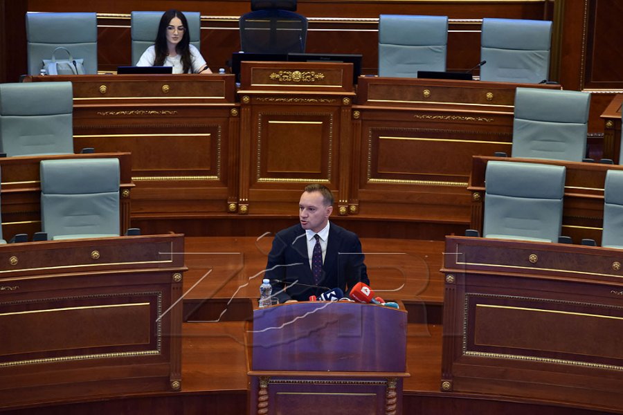 Zogaj: Nëse LVV-ja e ndërron kandidatin, zhbllokohet kriza politike