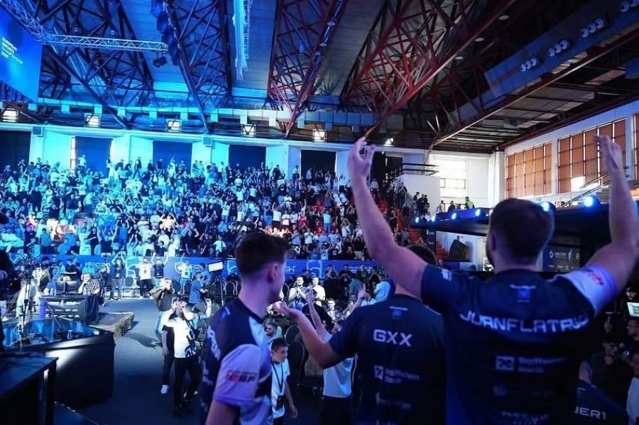 Kosova fiton me rikthim ndaj Danimarkës, kualifikohet në Play-off
