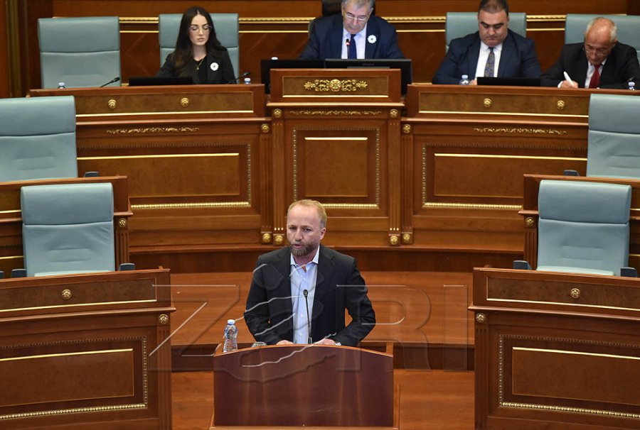 Tahiri për Deharin: Qe 45 herë është duke e shkelur Kushtetutën