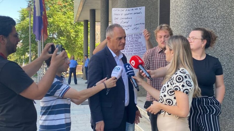 Hasani: Vetëm Banjska është agresion i drejtpërdrejtë, nuk është dashur të dorëzohemi