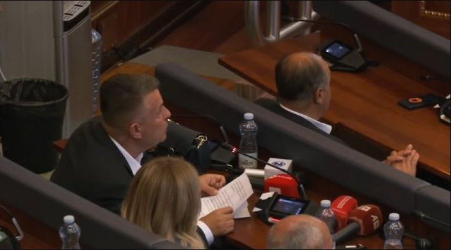 Demaku: Kurti është shndërruar në rrënuesin e vlerave që përfaqësojnë shtetin ligjor e demokratik