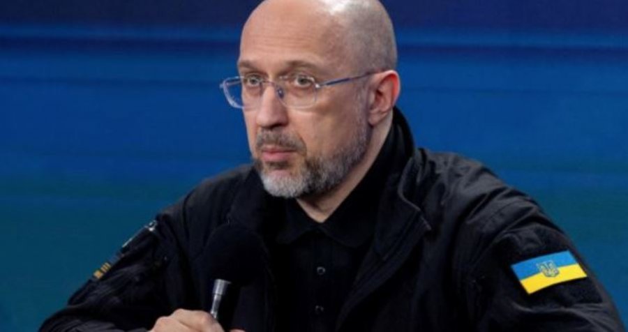 Zelensky emëron ish-kryeministrin si ministër të Mbrojtjes
