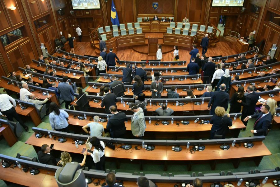 Ngërçi politik në vend, gazeta gjermane: Kosova bllokon veten