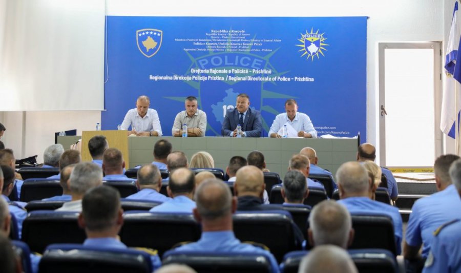 Drejtori i Policisë kërkon nga komandantët rritje të disiplinës, performancës dhe bashkëpunim me qytetarët