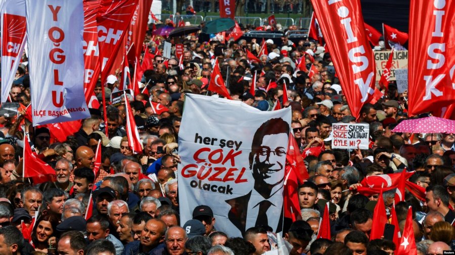 Një vit e tetë muaj burgim për rivalin kryesor të Erdoganit në Turqi