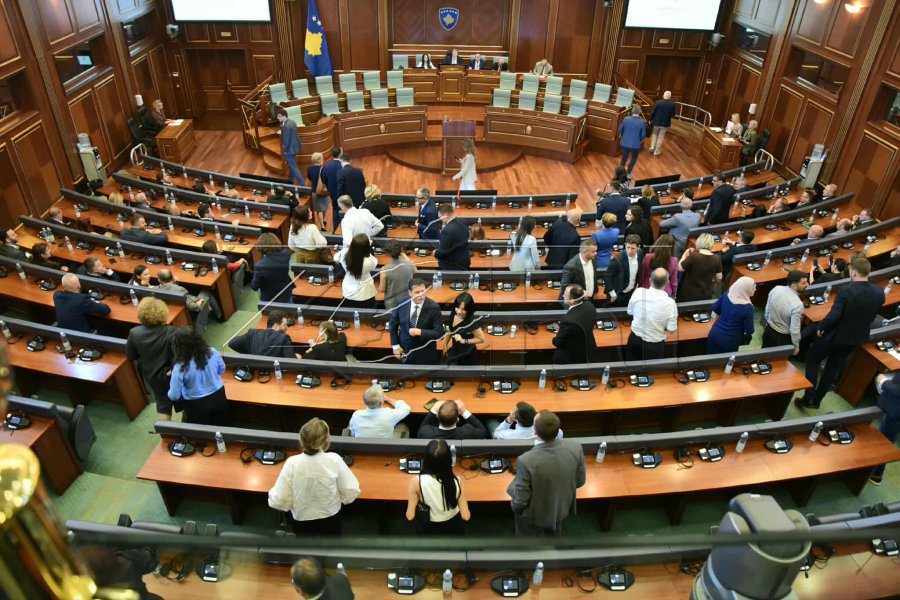 Pas dështimit të 48-të, Kryeziu: Kur t’ju bëhet boll, kallëzoni