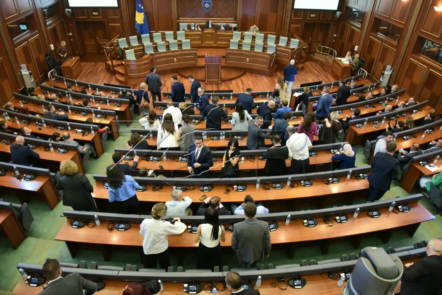 Vazhdon saga, nuk konstituohet Kuvendi