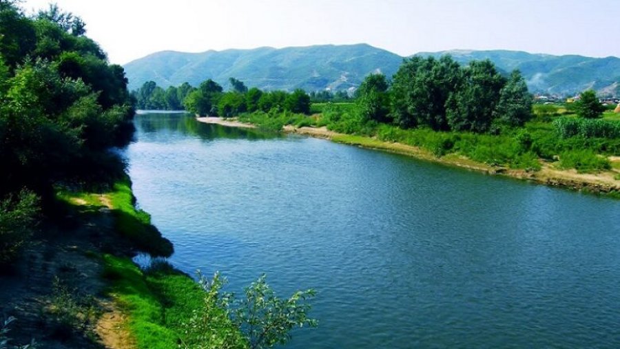 Tragjedi në Elbasan, dy vëllezër mbyten në lumin Shkumbin