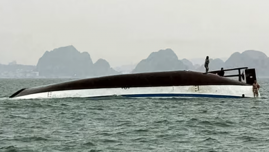 Të paktën 27 të vdekur pas përmbytjes së anijes turistike në Vietnam