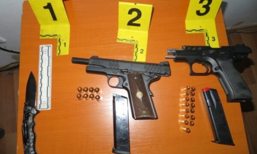 Policia rajonale e Prishtinës sekuestroi 14 armë zjarri javën e kaluar