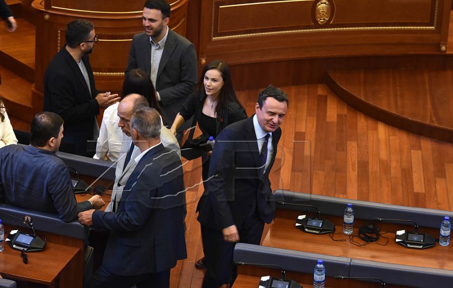 Krasniqi LVV-së: Ndërroni kandidatin, vetëm atëherë mund të konstituohet Kuvendi