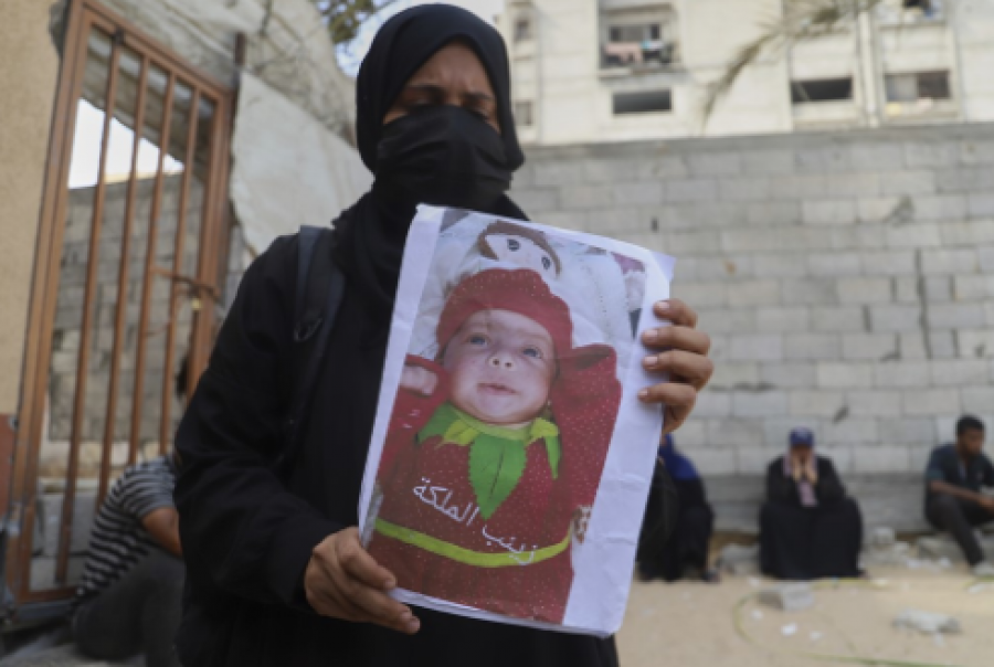 Vdes edhe një foshnje nga uria në Gaza, peshonte më pak se kur lindi