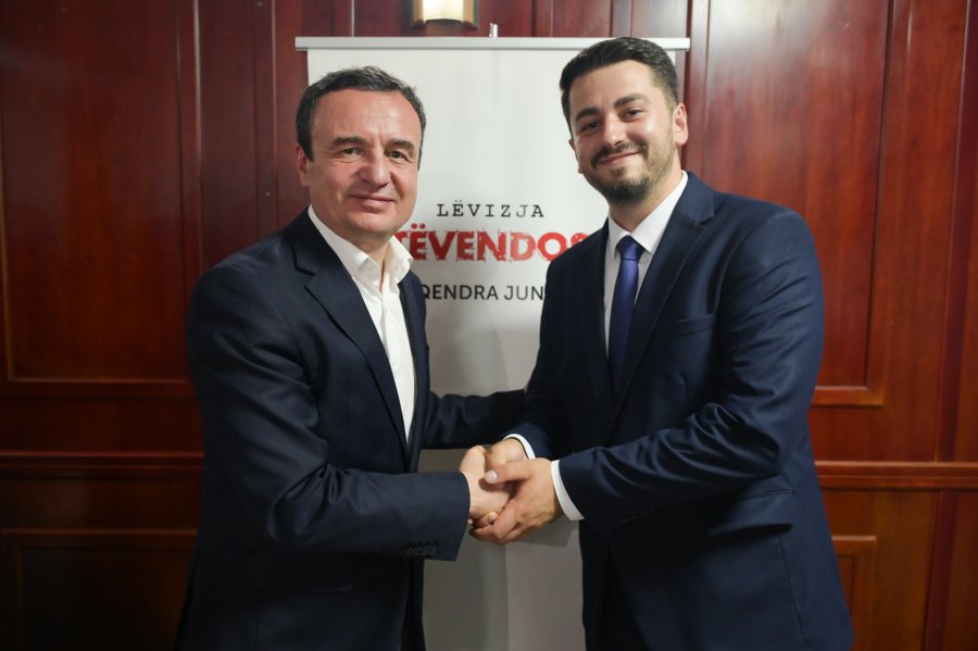 Jetmir Tofaj zyrtarizohet kandidat i LVV-së për kryetar të Junikut