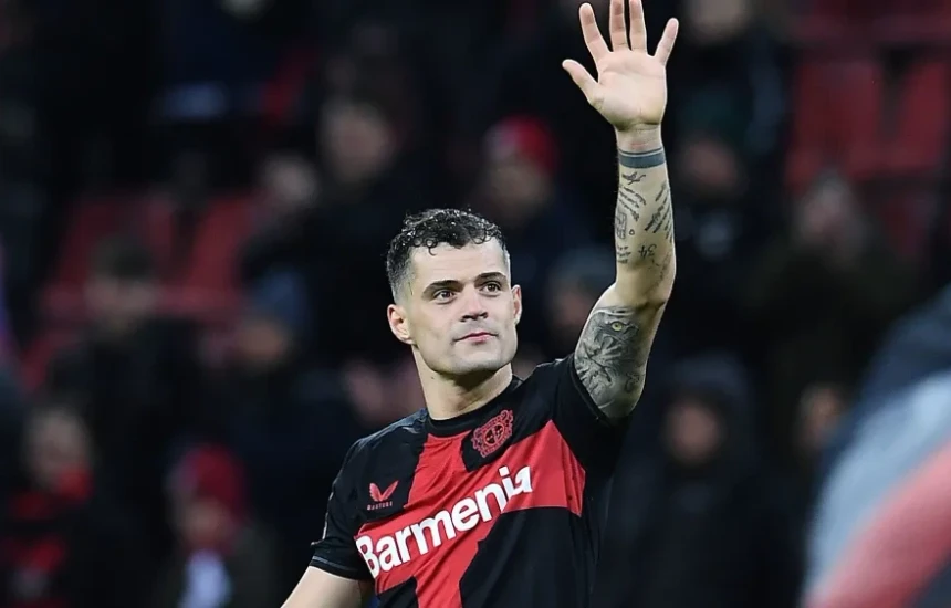 Arrihet marrëveshja, Xhaka kthehet në Premierligë