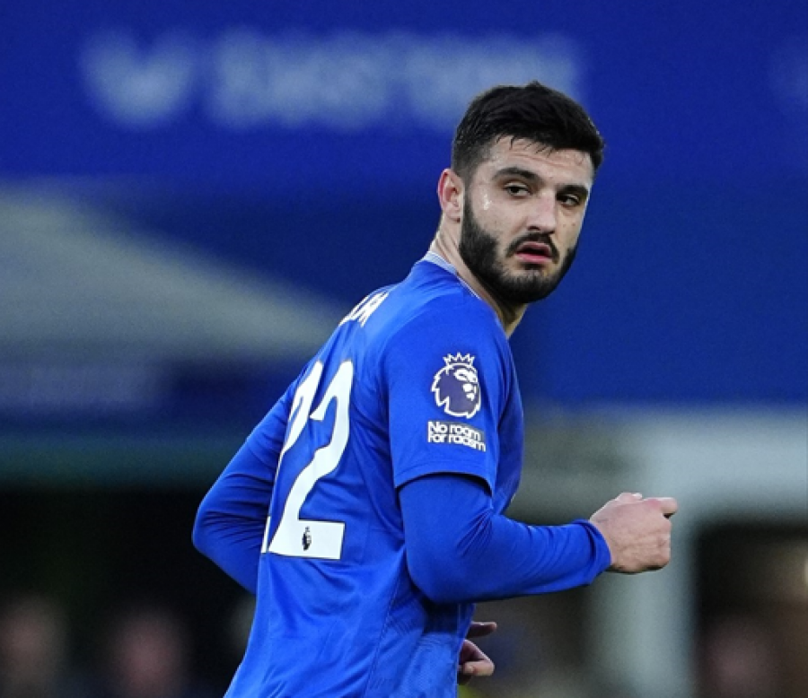 Chelsea vendos çmimin e kërkuar për Armando Brojën
