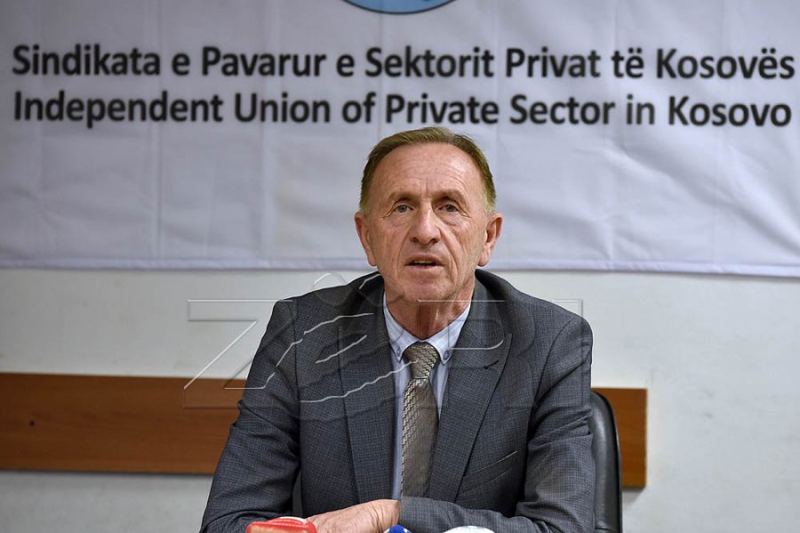 Rritja e pagave për 55 euro, Sindikata: Padrejtësi ndaj punëtorëve që punojnë në institucione shtetërore përmes kompanive private