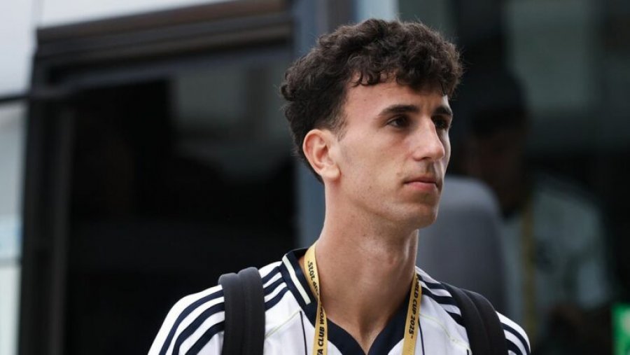 Zyrtare: Real Madridi shet Jacobo Ramonin