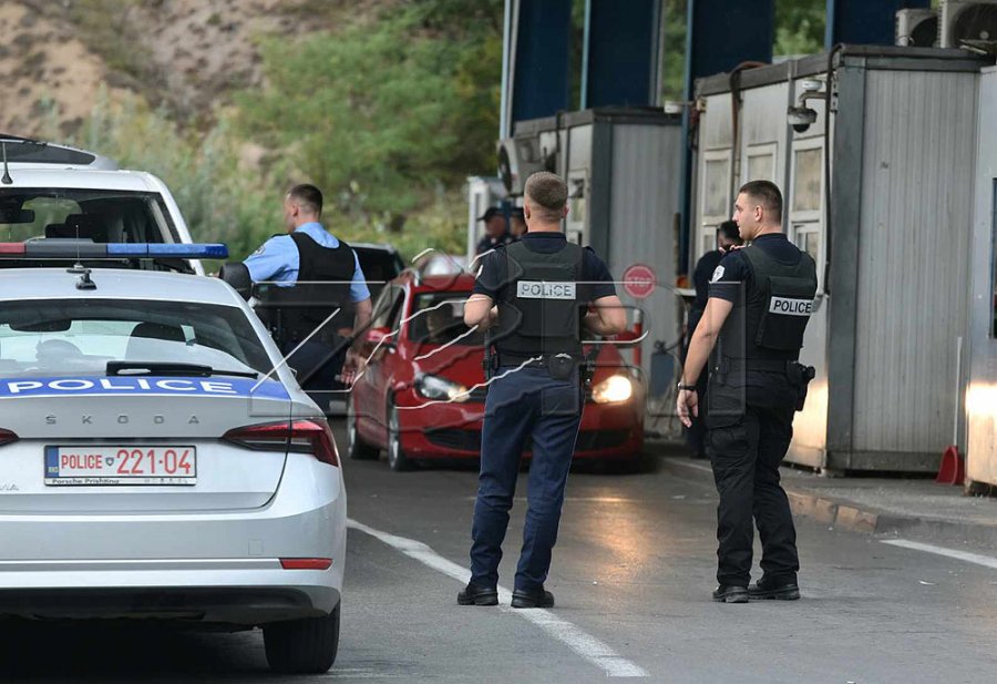 Në Jarinjë, në autobusin e linjës Mitrovicë – Beograd zbulohen 18 migrantë të paligjshëm