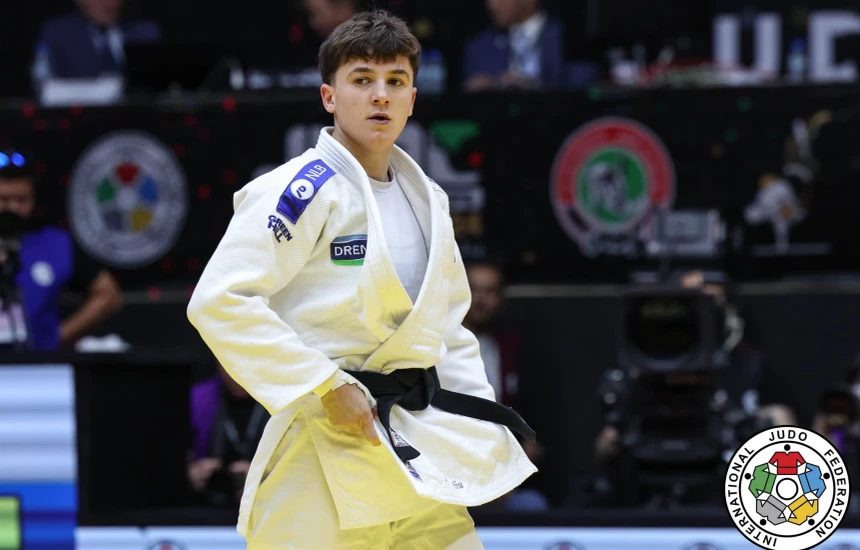 Laura mposhtet nga legjenda braziliane, e kërkon të bronztën