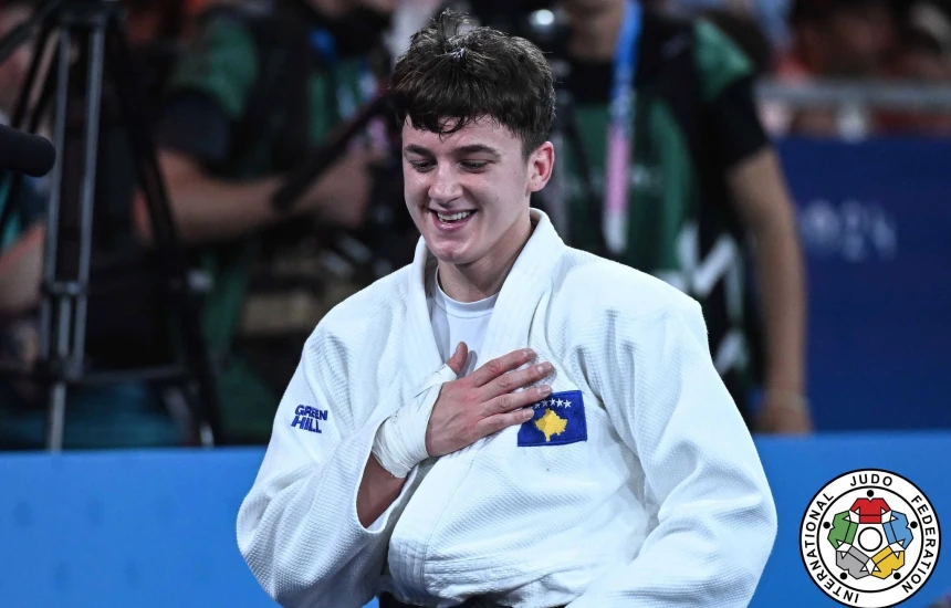 Laura Fazliu në super-formë, kalon në çerekfinale të Botërorit të Xhudos