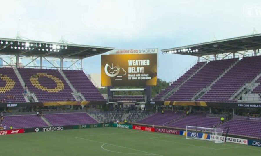 Stadiumet të zbrazëta në Botërorin e Klubeve, veç 97 shikues në fillim të lojës