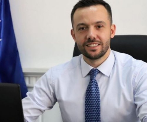 Arian Tahiri e uron Faton Pecin për fitore në Mitrovicë të Jugut