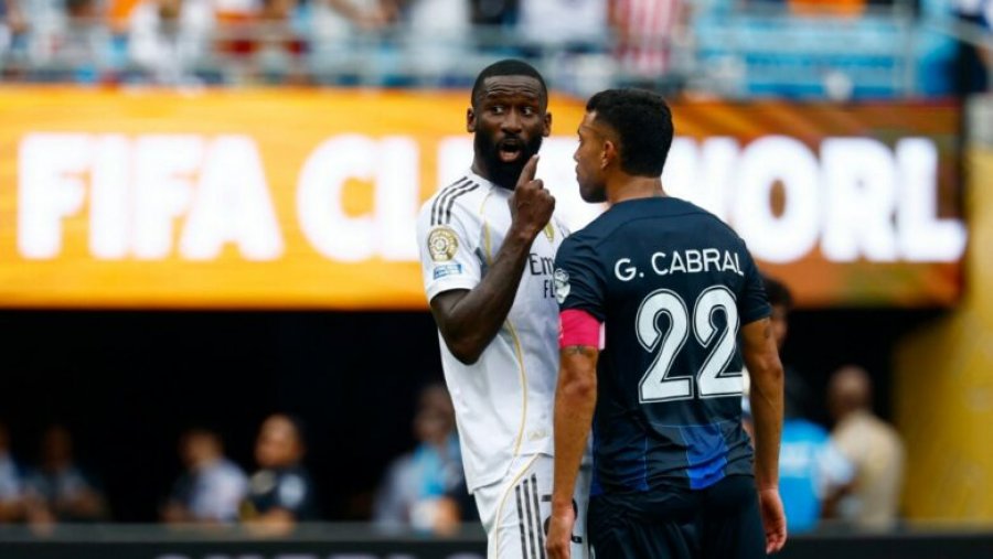 FIFA heton fyerjen e dyshuar raciste mes Rudigerit dhe Cabralit në ndeshjen Real Madrid – Pachuca