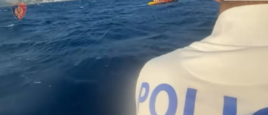 Policia e Vlorës ndihmoi 16 turistë që ishin në rrezik nga dallgët e forta