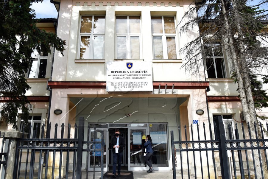 Pretendime për ofrim ilaçesh si trajtim për autizëm  reagon Ministria e Shëndetësisë