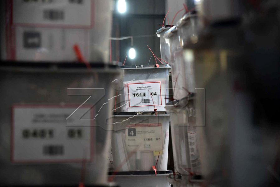 Numërimi i votave vazhdon, përplasje mes përfaqësuesve të AAK-së dhe LVV-së për vlefshmërinë e një fletëvotimi