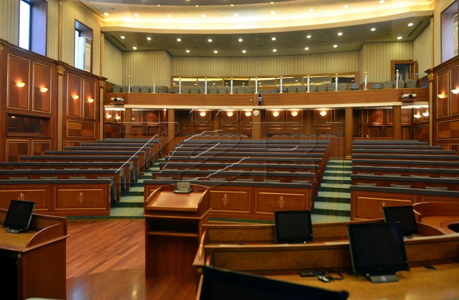 PDK-ja dhe LDK-ja në “luftë” për një deputet: Ulëset në Kuvend duke u bazuar në rezultatet aktuale