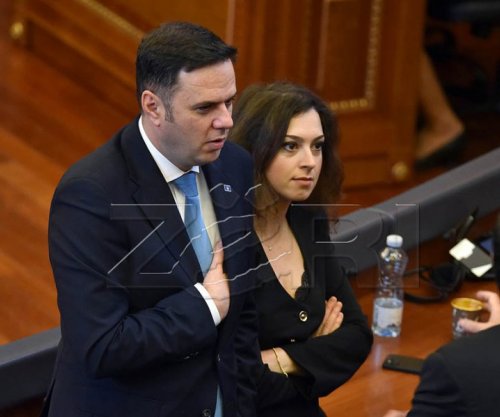 Kica-Xhelili: Dy orë seancë pa përgjigje nëse i kanë 66 vota për Osmanin