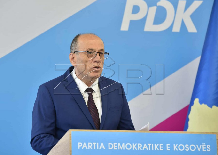 Ferat Shala  PDK ja s do të hyjë në koalicion me Vetëvendosjen  i ka sjellë dëme Kosovës