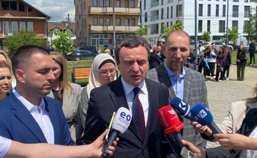 Kurti refuzon edhe sot pyetjet e gazetarëve për situatën politike