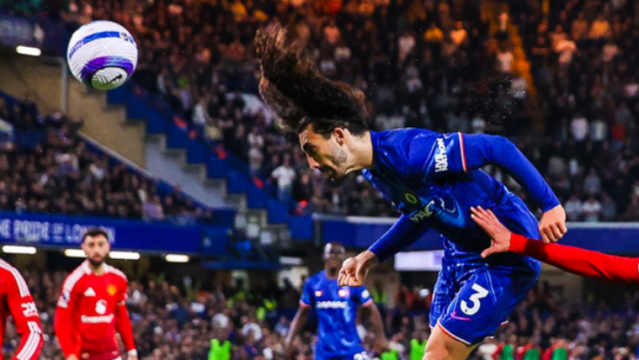 Chelsea me një këmbë në Ligën e Kampionëve falë fitores së madhe përballë Man United